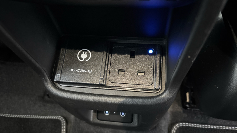 Hyundai KONA 160kW Ultimate 65kWh 5dr Auto [Lux Pack/Leather] Electric Hatchback